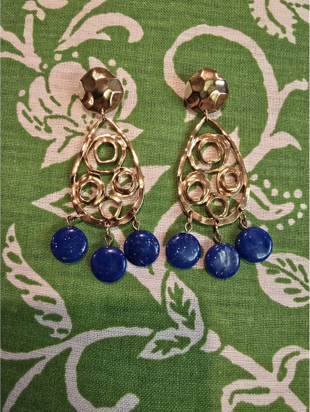 VTG  Avon Statement Pierced Earrings-Gold Tone Dangle